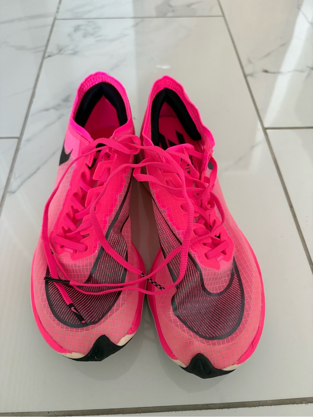 Title: Nike ZoomX Pink Running Shoes Size US 7